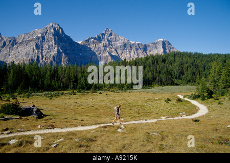 Donna Raupp hiking in the Valley of the Ten Peaks Banff National Park Alberta Canada Stock Photo