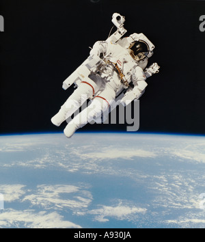 Bruce McCandless II from Space Shuttle Challenger  First use of the Manned Maneuvering Unit (MMU) Stock Photo