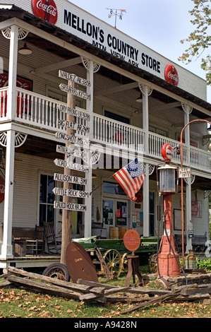 Mellons Country Store is a 1940s style country store in Mountain View AR Stock Photo