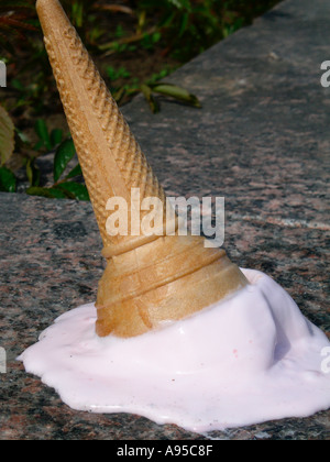 Bad Day For Ice Cream Stock Photo - Download Image Now - Ice Cream, Ice  Cream Cone, Bad Luck - iStock