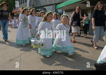 The Hayes Common May Queen's Retinue in Bromley, Kent (Greater London) Stock Photo