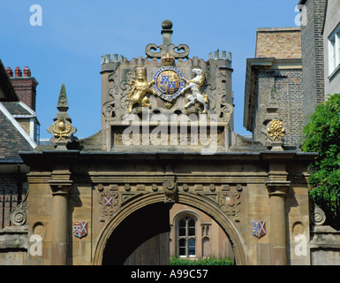 Royal coat of arms above Trinity Lane entrance to Trinity College, Cambridge, Cambridgeshire, England, UK. Stock Photo