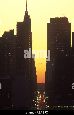 FORTY SECOND STREET  MIDTOWN SKYLINE  MANHATTAN NEW YORK CITY USA Stock Photo