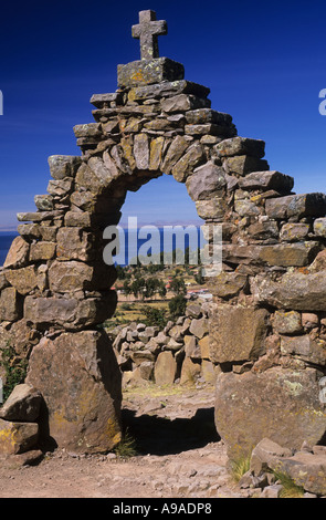 Stone arch on Puno Island, Lake Titicaca, Peru Stock Photo