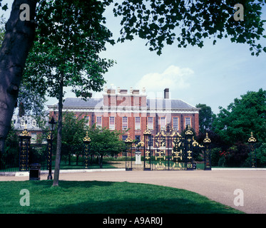 KENSINGTON PALACE KENSINGTON GARDENS LONDON ENGLAND UK Stock Photo