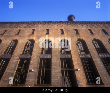 DERELICT INDUSTRIAL FACTORY BUILDING JERSEY CITY NEW JERSEY USA Stock Photo
