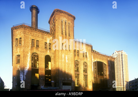 DERELICT INDUSTRIAL FACTORY BUILDING JERSEY CITY NEW JERSEY USA Stock Photo