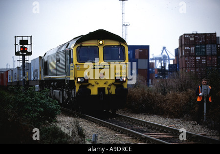 Freight train leaving the port of Felixstowe in Suffolk Stock Photo