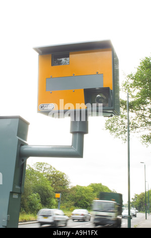 YELLOW GATSO ROAD SPEED CAMERA ON BUSY ROAD 3 OF 5 Stock Photo