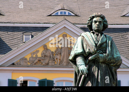 Bonn Beethoven Monument and Central Post Office Building  North Rhine Westphalia Germany Europe Stock Photo