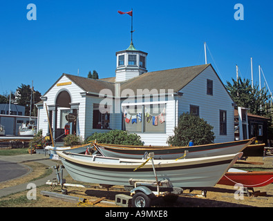 PORT TOWNSEND WASHINGTON STATE USA September The Wooden Boat Foundation in the Cupola House in Port Hudson Marina Stock Photo