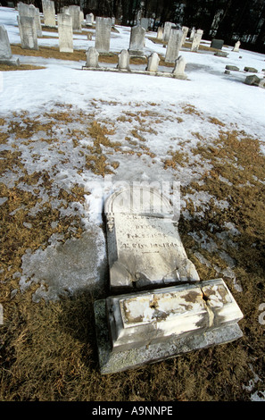 very old broken statue / headstone in a cemetery Stock Photo - Alamy