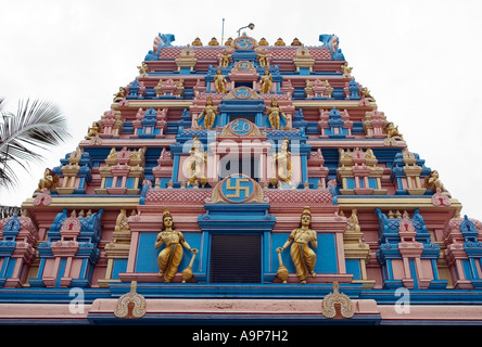 Gopuram gate infront of Sri Sathya Sai Babas ashram, Prashanti Niliyam Stock Photo