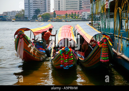 Tourist boats on the Chao Phraya river, Bangkok, Thailand Stock Photo