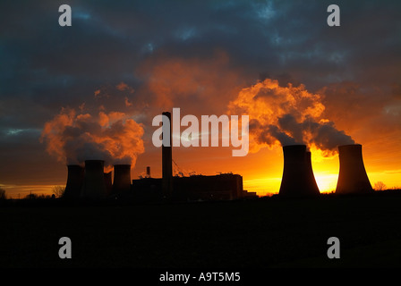 Fiddlers Ferry Coal Fired Powerstation near Widnes in Cheshire, UK. Stock Photo