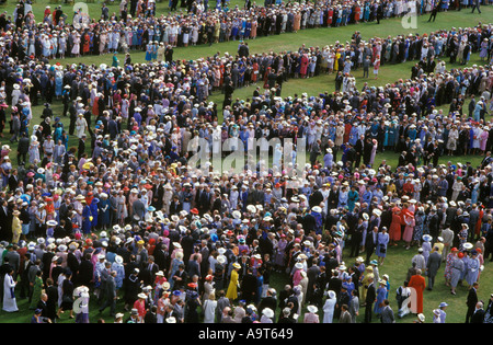 Queen meets guests at Buckingham Palace garden party London England 1980s, 80s, UK HOMER SYKES Stock Photo