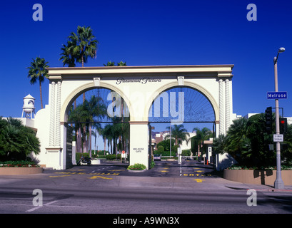 ENTRANCE GATE PARAMOUNT PICTURES MELROSE AVENUE HOLLYWOOD LOS ANGELES CALIFORNIA USA