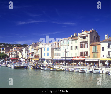 OLD PORT CASSIS CALANQUES PROVENCE BOUCHES DU RHONE FRANCE Stock Photo