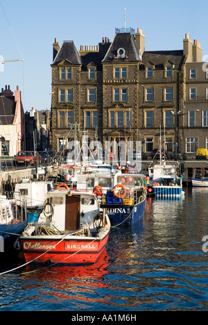dh Kirkwall Hotel KIRKWALL ORKNEY Fishingboats at quayside harbour pier harbor scotland dh Kirkwall Hotel KIRKWALL ORKNEY Fishingboats at quayside harbour pier harbor scotland