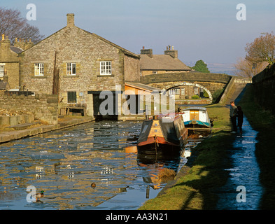 Stockport Marple Bridge Cheshire Macclesfield Canal at Marple Locks winter Stock Photo