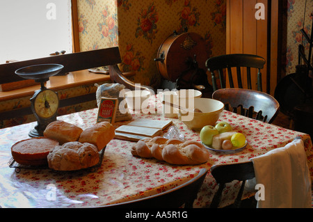 English country farmhouse kitchen Stock Photo