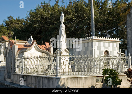 A small respectful Mausoleum in the Necropolis de Colon, Havana Stock Photo