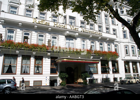 Raffles Hotel Vier Jahreszeiten in Hamburg Stock Photo