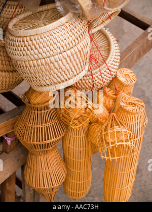 https://l450v.alamy.com/450v/aac73h/bamboo-fishing-baskets-and-sticky-rice-baskets-made-by-artisans-for-aac73h.jpg