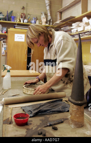 Mature student in sculpture class at FE collage Stock Photo