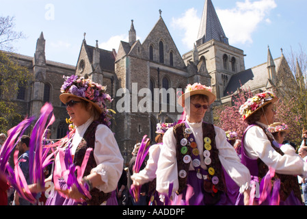 dancers in front of Rochester Cathedral during the 2006 Sweeps Festival Stock Photo
