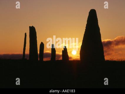 dh  RING OF BRODGAR ORKNEY Neolithic standing stone ring sunset dusk orange Stock Photo