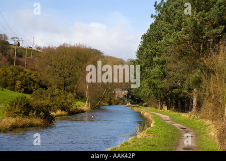 View along the Peak Forest Canal at Marple Ridge near Stockport in Cheshire Stock Photo