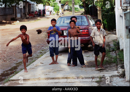 Children playing in Phnom Penh, Cambodia Stock Photo - Alamy