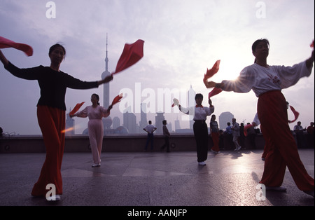 People making Tai chi early morning in Shanghai Stock Photo