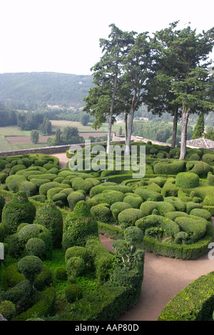 Topiary at the Chateau de Marqueyssac Dordogne France Stock Photo