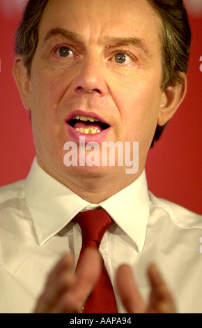 PRIME MINISTER TONY BLAIR SPEAKING AT A RALLY IN BRISTOL JAN 2001 Stock Photo