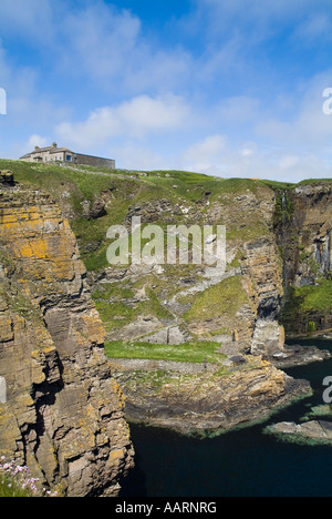dh Steep stone steps WHALIGOE HARBOUR CAITHNESS SCOTLAND To cove carved out of seacliff and house clifftop remote cliff path uk coast dh Steep stone steps WHALIGOE HARBOUR CAITHNESS SCOTLAND To cove carved out of seacliff and house clifftop remote cliff path uk coast