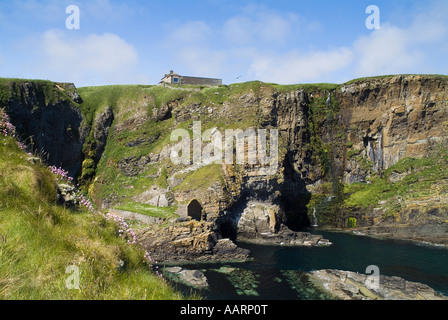 dh WHALIGOE CAITHNESS Steep stone steps to cove harbour carved out of seacliff and house top dh WHALIGOE CAITHNESS Steep stone steps to cove harbour carved out of seacliff and house top