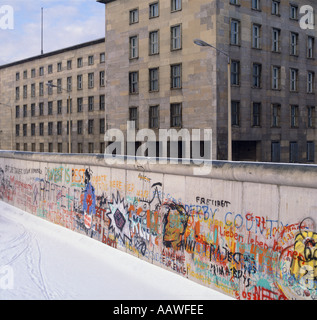 berlin-wall-1982-berlin-germany-europe-stock-photo-alamy