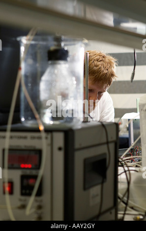 Scientist working in a laboratory Stock Photo