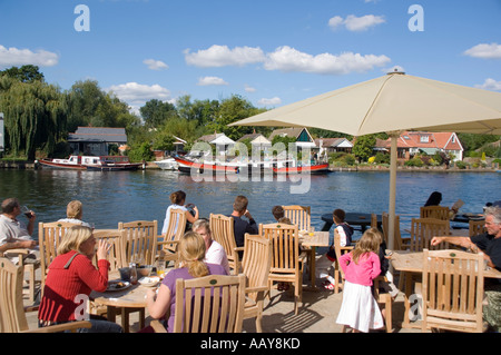 sunbury on thames surrey uk Stock Photo