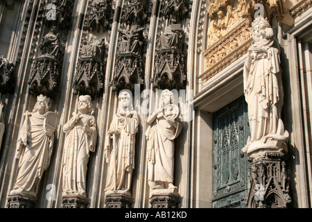 Cologne Cathedral St Peters Main Portal Sculptures North Rhine Westphalia  Germany Stock Photo