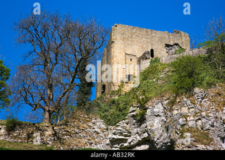 View of Peveril Castle above CaveDale at Castleton in the Peak District in Derbyshire Stock Photo