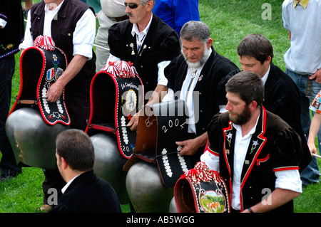 Swiss Bell Ringer Swiss cow bell ringers Stock Photo - Alamy