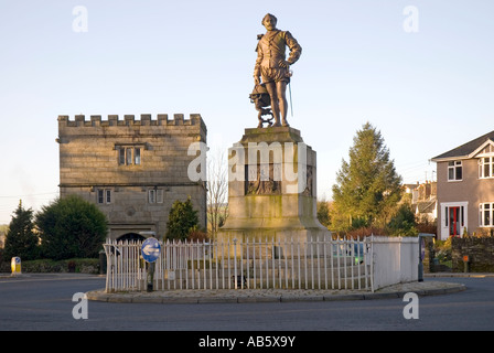 Sir Francis Drake's statue Plymouth Road Tavistock Devon England Stock Photo