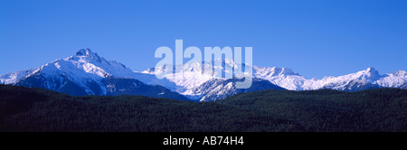 Tantalus Range (Coast Mountains) at Sunrise, near Whistler and Squamish, BC, British Columbia, Canada Stock Photo