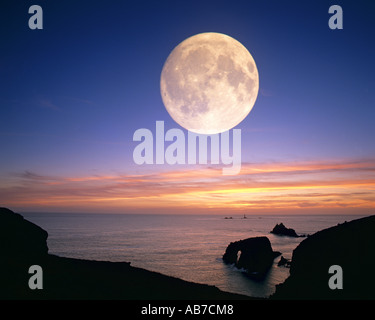 GB - CORNWALL:  Atlantic sunset over Lands End Stock Photo