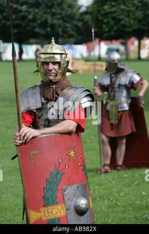 DEU Germany Xanten Romans festival in the Archeological Park Historic show of daily life of normal people and military personal Stock Photo