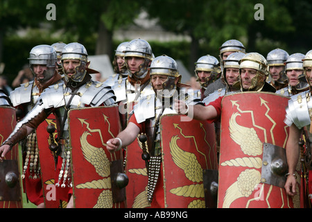 DEU Germany Xanten Romans festival in the Archeological Park Historic show of daily life of normal people and military personal Stock Photo