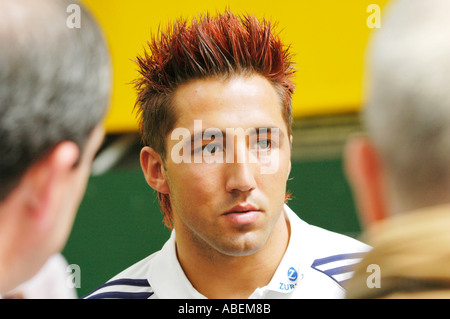 Gavin Henson professional rugby union player Ospreys, Wales and British Lions being interviewed by journalists Stock Photo